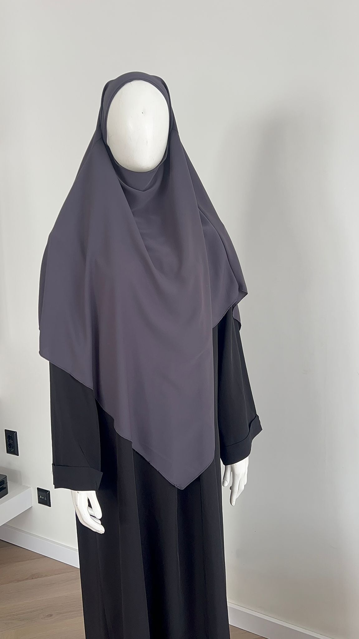 Khimaar Grey